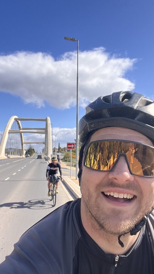 Cycling a Cape road